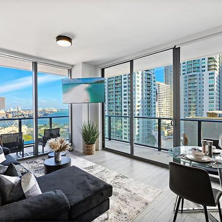 Corner Condo W/ Unrivaled Views Miami Exterior photo